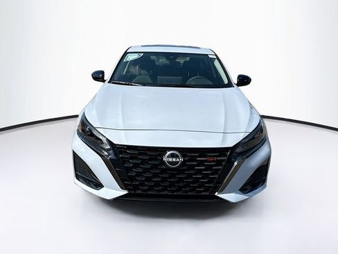 New 2025 Nissan Altima 2.5 SR w/ SR Premium Package image 2