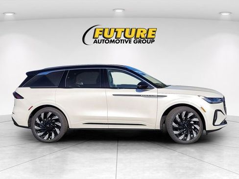 New 2026 Lincoln Nautilus Black Label w/ Jet Appearance Package image 8