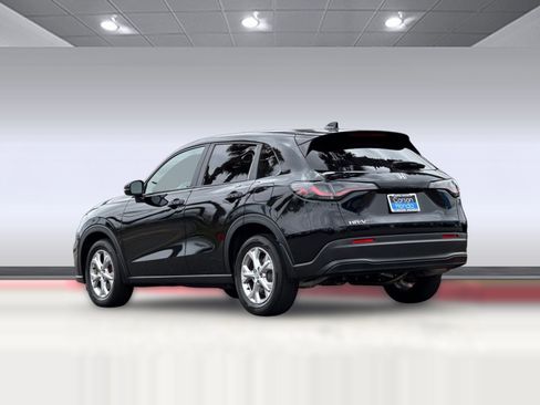 Certified 2025 Honda HR-V LX image 3