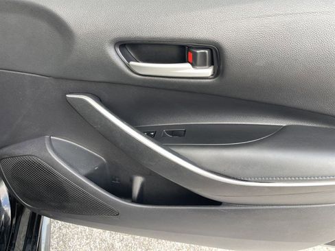 Used 2022 Toyota Corolla SE FWD image 15