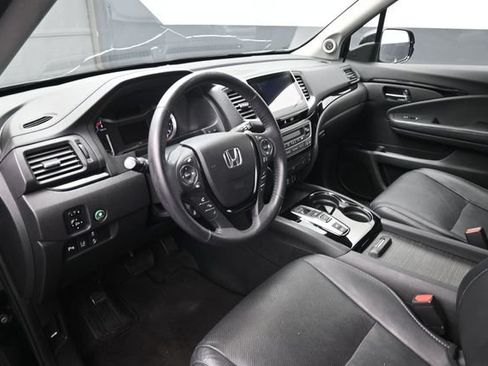 Used 2017 Honda Pilot Elite image 31