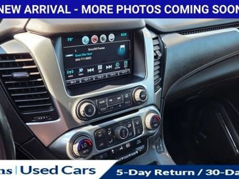 Used 2020 Chevrolet Suburban LT AWD/4WD image 17