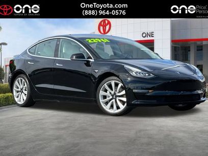 Used 2019 Tesla Model 3 Standard Range Plus