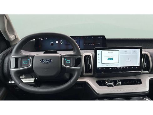 Used 2025 Ford Expedition Active AWD/4WD image 15