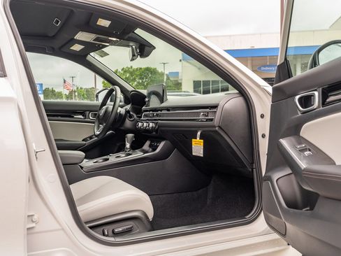 Used 2026 Honda Civic Sport Touring image 7