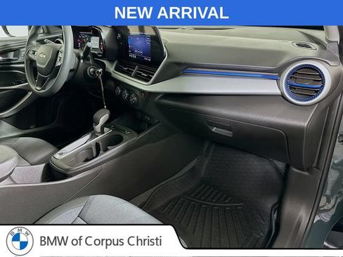 Used 2025 Chevrolet Trax LS w/ LS Convenience Package FWD image 26