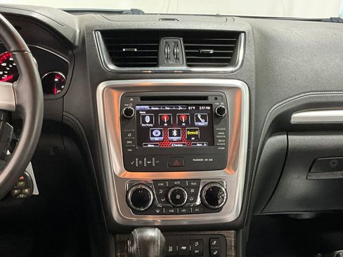 Used 2013 GMC Acadia SLT FWD image 9