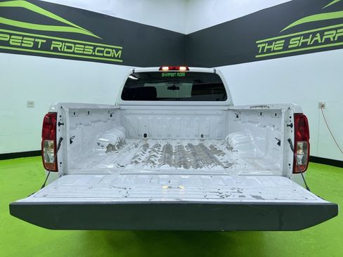 Used 2019 Nissan Frontier S RWD image 9