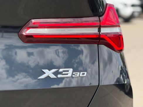 Used 2025 BMW X3 xDrive30i AWD/4WD image 16