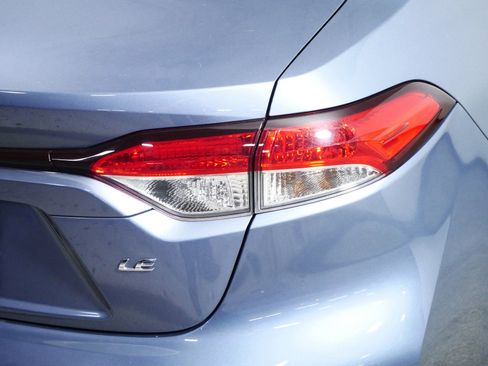 Used 2023 Toyota Corolla LE image 17