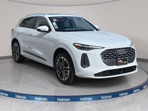New 2026 Audi Q5 Premium Plus AWD/4WD image 3