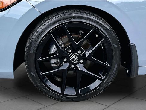 Used 2024 Honda Civic Sport image 11