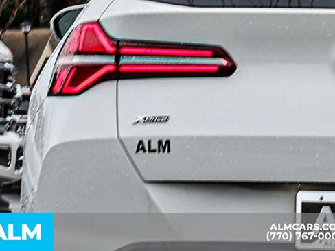 Used 2025 BMW X3 xDrive30i w/ Convenience Package image 13