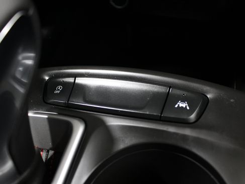 Used 2024 Chevrolet Trax RS w/ Driver Confidence Package FWD image 18