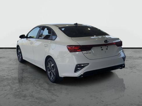Used 2020 Kia Forte LXS FWD image 3