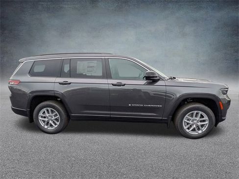 New 2025 Jeep Grand Cherokee L Laredo w/ Luxury Tech Group I image 3