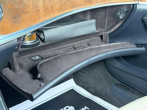 Used 2016 Mercedes-Benz S 550 Sedan w/ Premium Package image 37