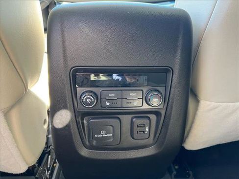 Used 2023 Buick Enclave Premium w/ Experience Buick Package image 18