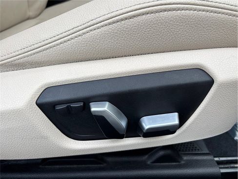 Used 2017 BMW 230i Convertible RWD image 35