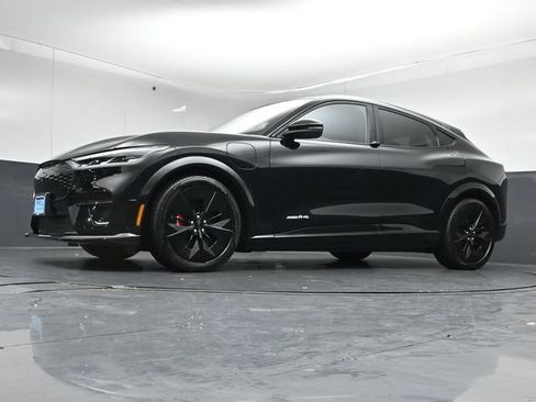 Certified 2025 Ford Mustang Mach-E GT AWD/4WD image 39