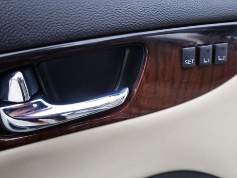 Used 2017 INFINITI QX50 AWD w/ Premium Plus Package image 37