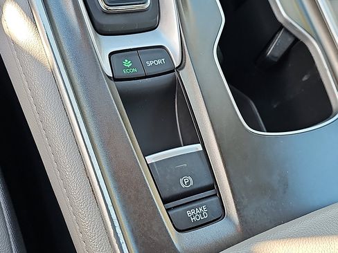 Used 2019 Honda Accord Touring image 23