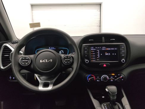 Used 2023 Kia Soul LX w/ LX Technology Package image 22