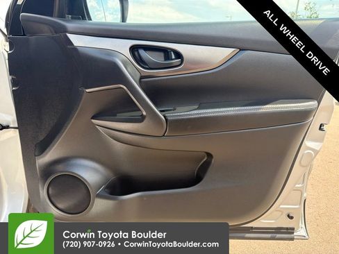 Used 2018 Nissan Rogue Sport S w/ S Appearance Package AWD/4WD image 10