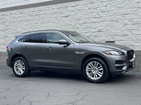 Used 2017 Jaguar F-PACE Prestige AWD/4WD image 4