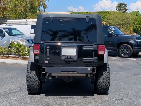Used 2016 Jeep Wrangler Unlimited Sport w/ Connectivity Group AWD/4WD image 6