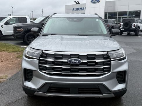 Used 2025 Ford Explorer Active image 11