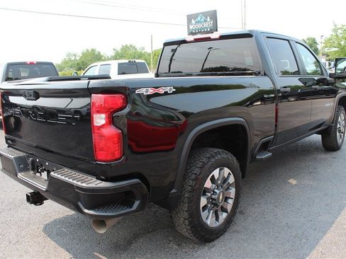 Used 2023 Chevrolet Silverado 2500 Custom w/ Custom Value Package AWD/4WD image 6