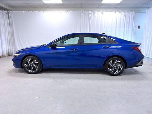Used 2025 Hyundai Elantra Sport image 10