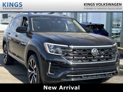 Certified 2025 Volkswagen Atlas SEL Premium R-Line