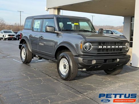 New 2025 Ford Bronco 4-Door image 1