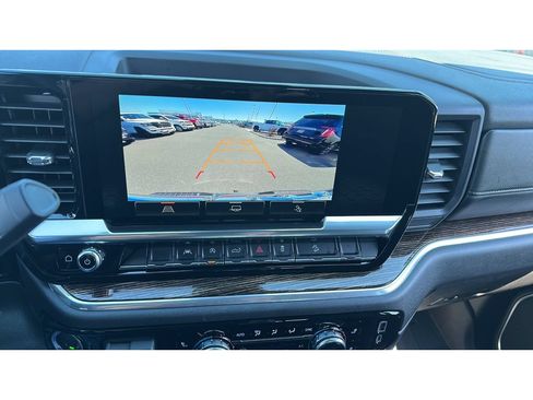 Used 2026 GMC Sierra 1500 SLE w/ X31 Off-Road Package AWD/4WD image 15