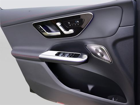 New 2025 Mercedes-Benz GLC 43 AMG 4MATIC image 41