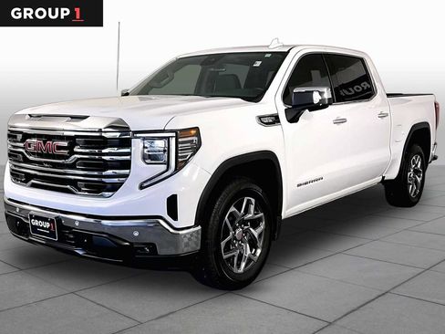 Used 2025 GMC Sierra 1500 SLT RWD image 1