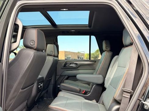 Used 2026 GMC Yukon AT4 w/ AT4 Premium Package AWD/4WD image 14