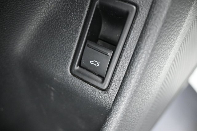 Used 2015 Volkswagen Jetta S FWD image 16