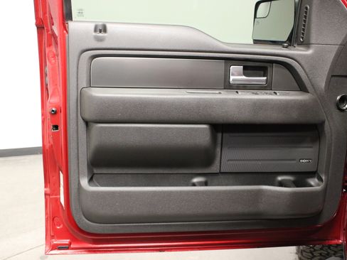 Used 2014 Ford F150 Raptor w/ Equipment Group 801A Luxury image 19