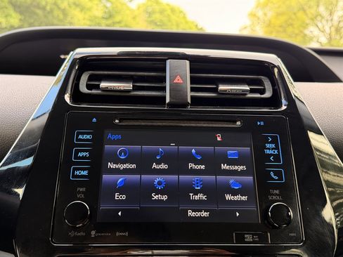 Used 2016 Toyota Prius Three Touring FWD image 16