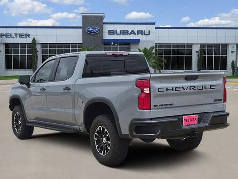 Used 2024 Chevrolet Silverado 1500 ZR2 w/ Technology Package AWD/4WD image 4