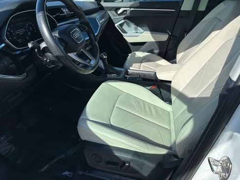Used 2023 Audi Q3 2.0T Premium w/ Convenience Package AWD/4WD image 21