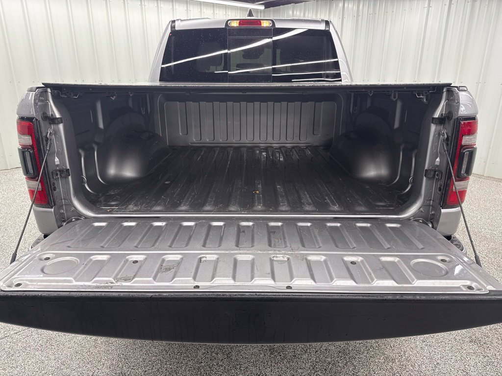 Used 2021 RAM 1500 Laramie w/ Night Edition RWD image 10