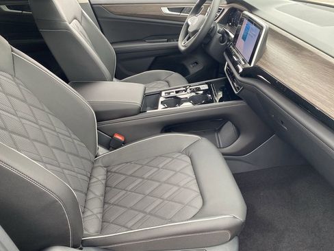 New 2026 Volkswagen Atlas SEL Premium R-Line image 8