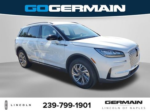 New 2026 Lincoln Corsair Premiere image 6