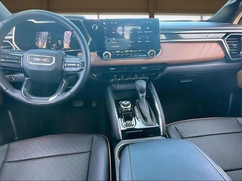 Used 2023 GMC Canyon AT4 w/ AT4 Premium Package image 16