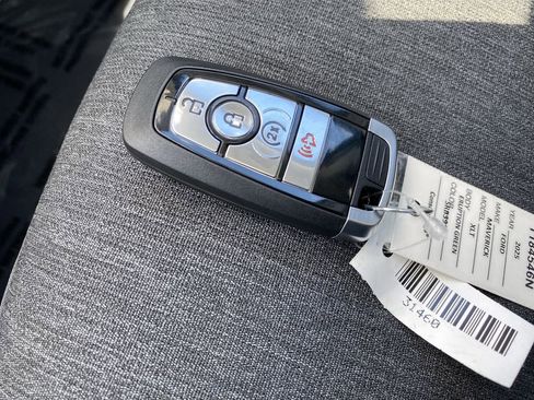 New 2025 Ford Maverick XLT w/ XLT Luxury Package image 36