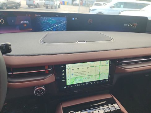 New 2026 Lincoln Navigator Reserve AWD/4WD image 29